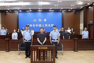 曼晚：一名男子因在曼联vs利物浦比赛喊悲剧口号被起诉